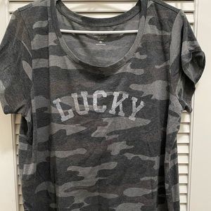 Lucky brand camo Sz XL